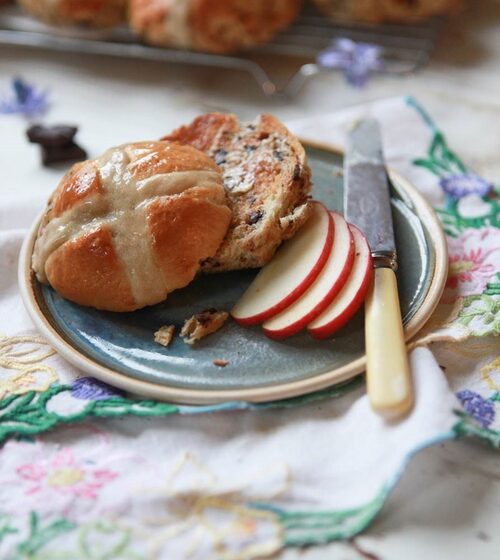 Pink Lady® Apple, Chocolate and Orange Zest Hot Cross Buns