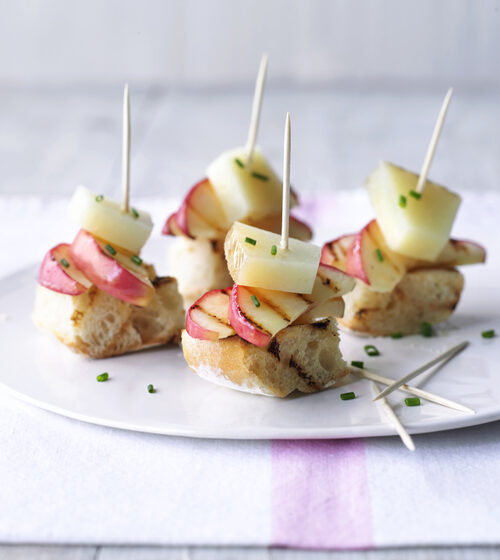 Spanish Apple and Manchego Tapas